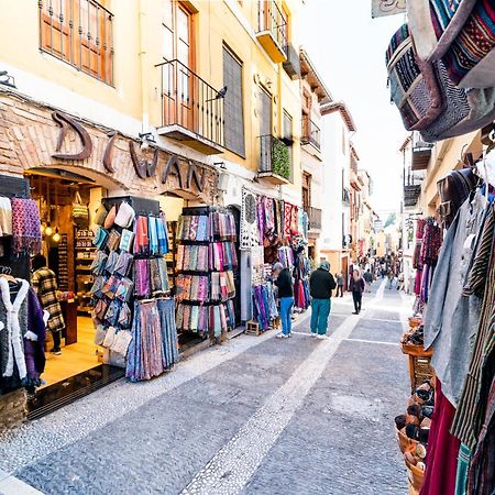 Apartamento Las Mil Y Una Noches Granada Luaran gambar