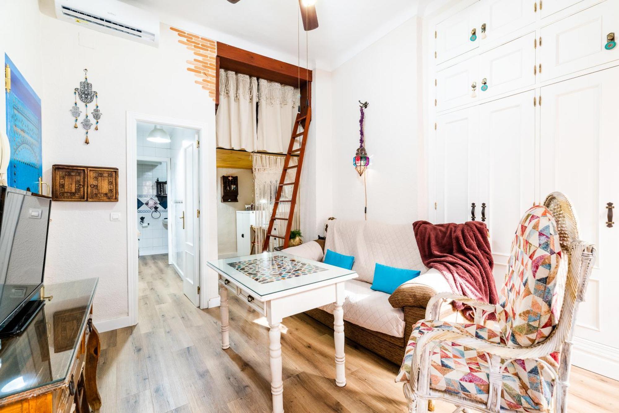 Apartamento Las Mil Y Una Noches Granada Luaran gambar