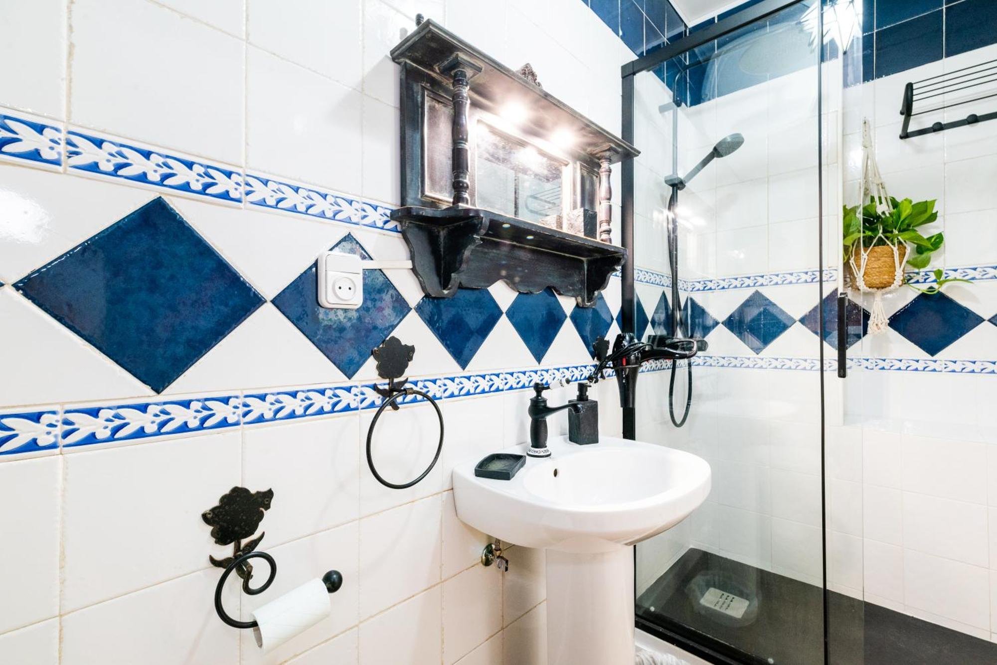 Apartamento Las Mil Y Una Noches Granada Luaran gambar