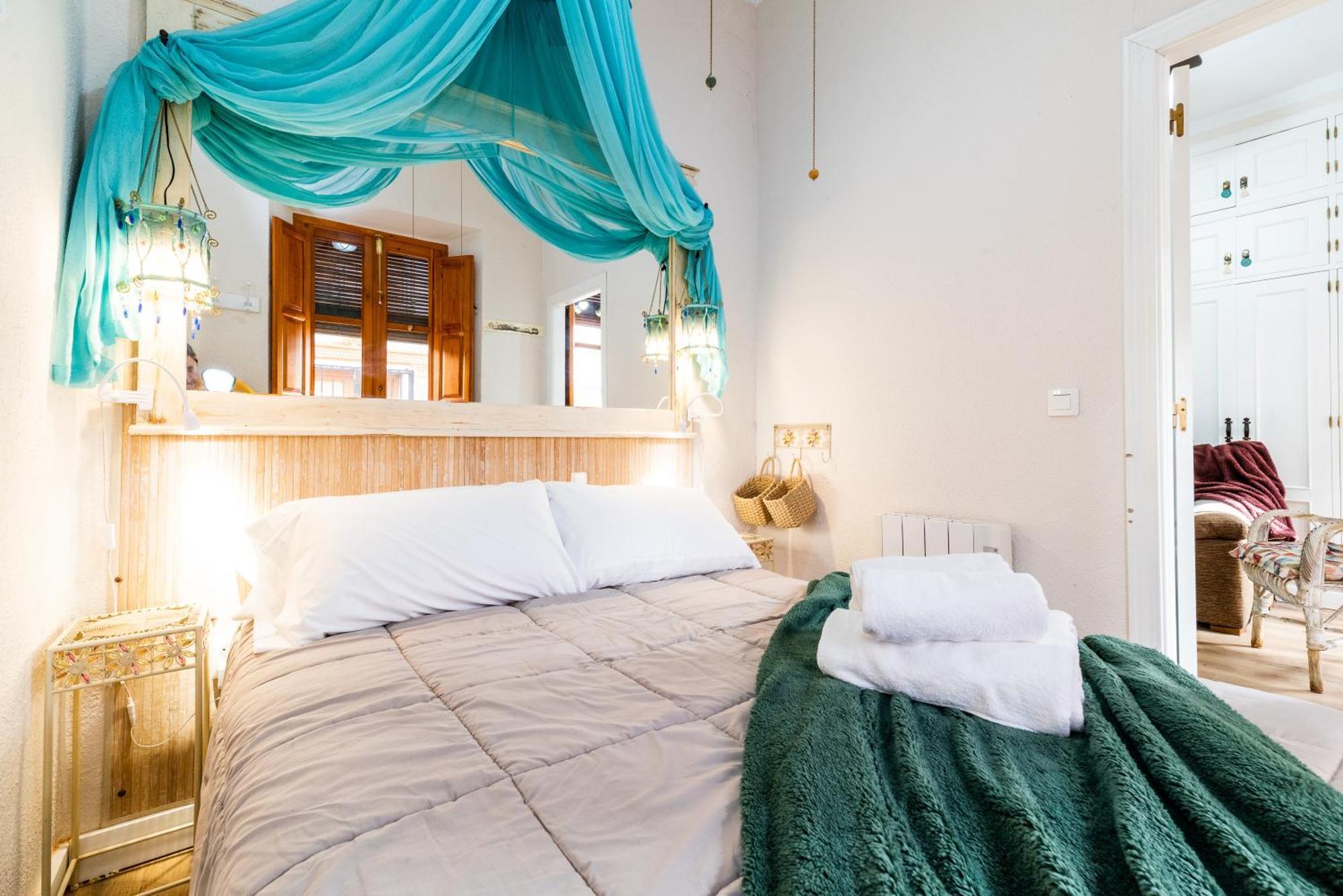 Apartamento Las Mil Y Una Noches Granada Luaran gambar